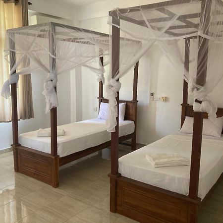 Savenrose Beach Villa Matara Exterior photo
