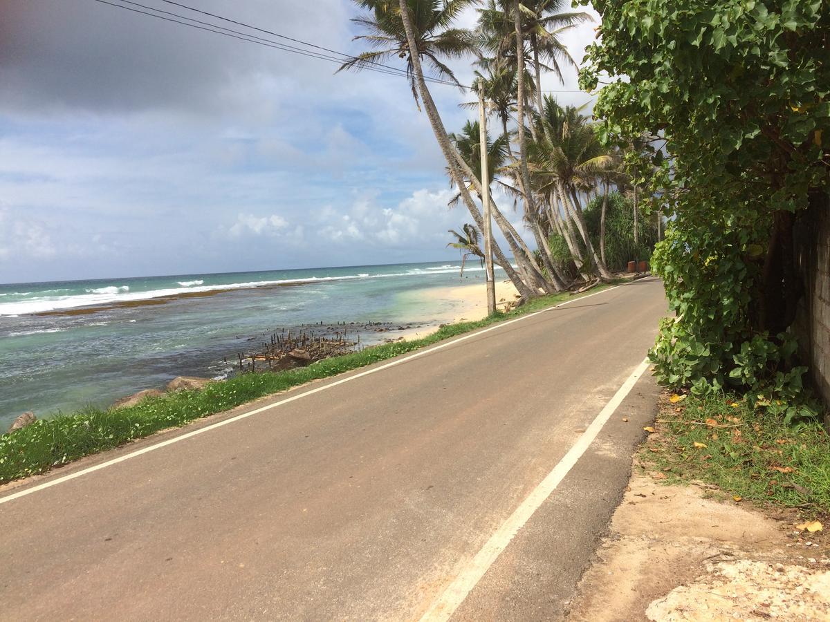 Savenrose Beach Villa Matara Exterior photo