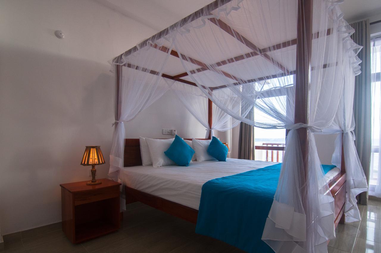 Savenrose Beach Villa Matara Exterior photo